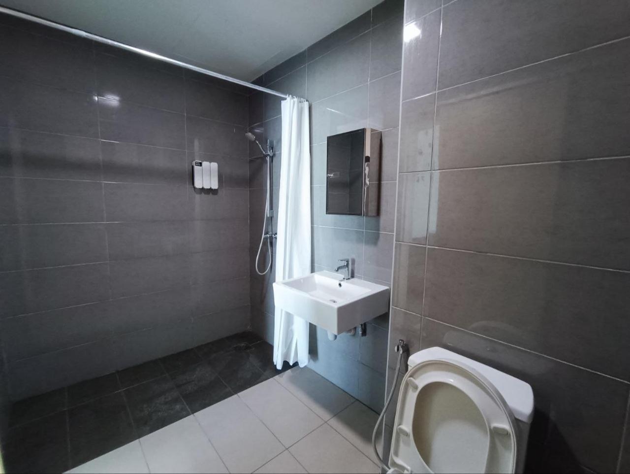 Kuantan Imperium Seaview Cityview By Avenzee Exterior foto